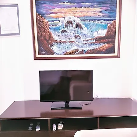 بيت للعطل Med View Bungalows