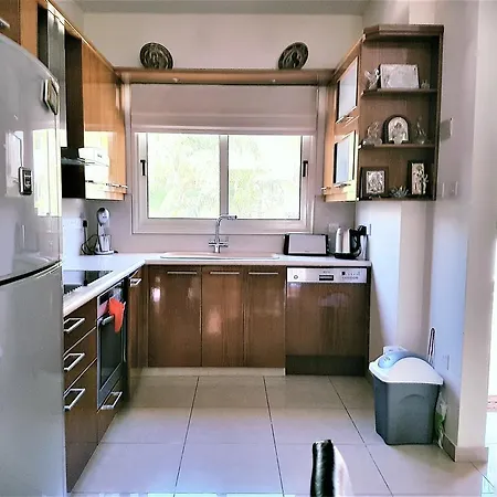 بيت للعطل Med View Bungalows *